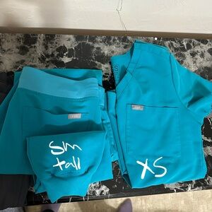 Figs Blue turquoise Scrub Set - XS and Small tall